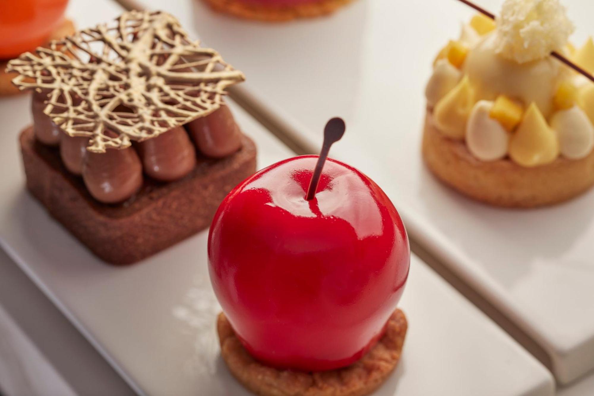 Mandarin Oriental, Santiago Ξενοδοχείο Εξωτερικό φωτογραφία A glazed apple dessert